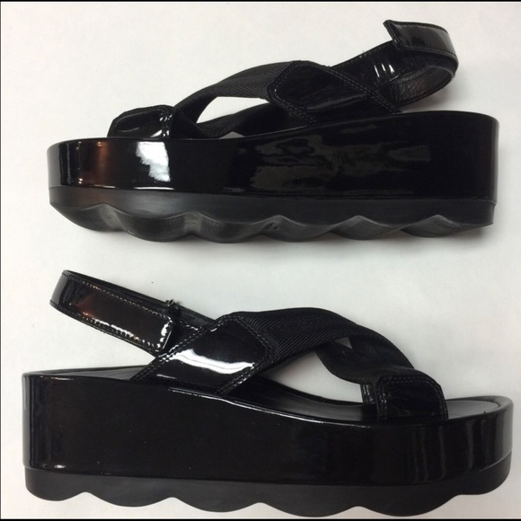 Prada sandals size 40 - Picture 2 of 7